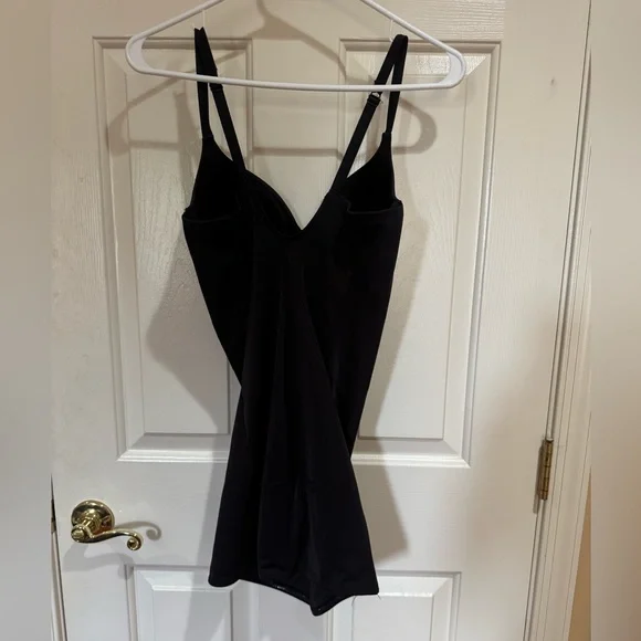 Bali Black Shapewear Slip Size 34D - Picture 3 of 7